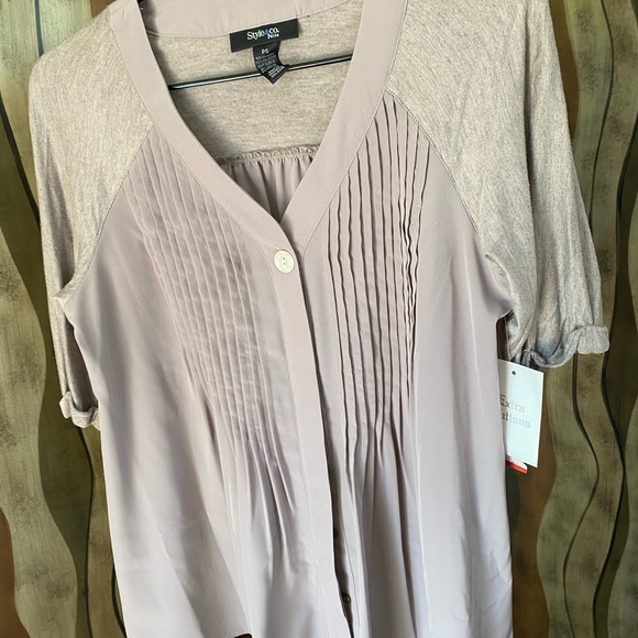 NWT Style & Co Women’s Taupe Pleated Top, size PS - Picture 6 of 8